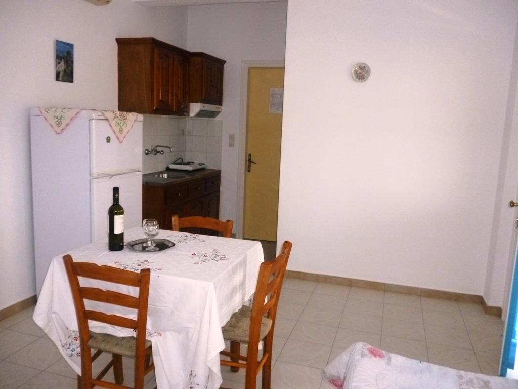 Apartments Jota Marathókampos Cameră foto